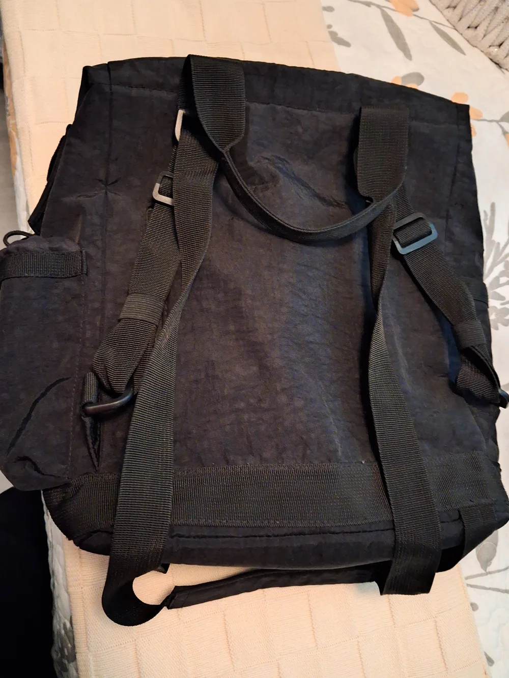 Black  Casual Messenger Bag